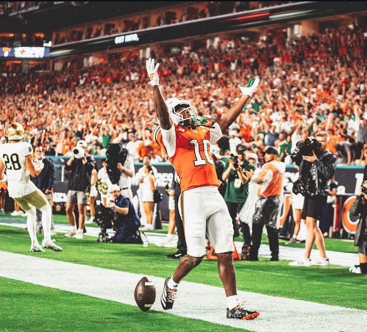 james bell ⭐️⭐️⭐️ tweet media