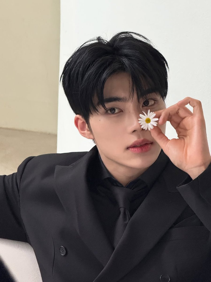 📸] 260126 — ZB1 Official IG Update with #PARKGUNWOOK