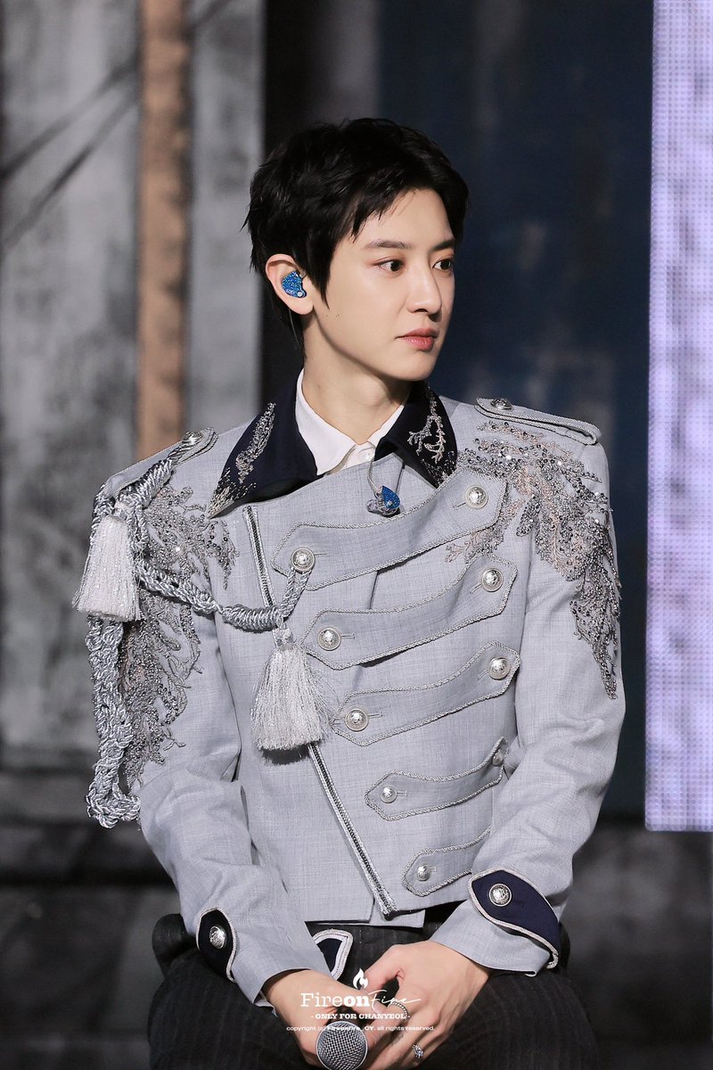 good evening, dear people. i hope you had a good day or night. 
my day was pretty good.