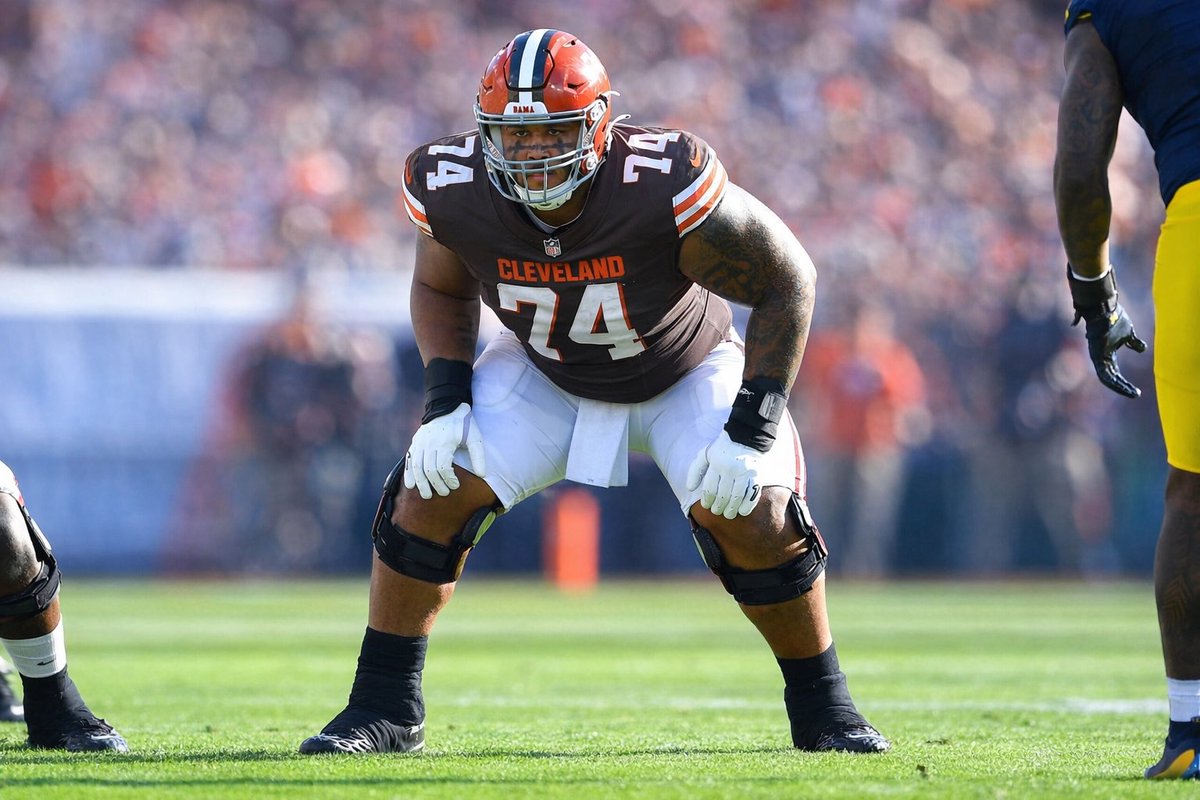 big_mike9169's tweet image. Bright, young Head Coach Nate Scheelhaase

Pro Bowl QB Shedeur Sanders 

OROTY potential Carnell Tate 

Revamped o-line with rookie T Kadyn Proctor 

Yeah the Browns are winning the AFC North next year. Place your bets now. #DawgPound