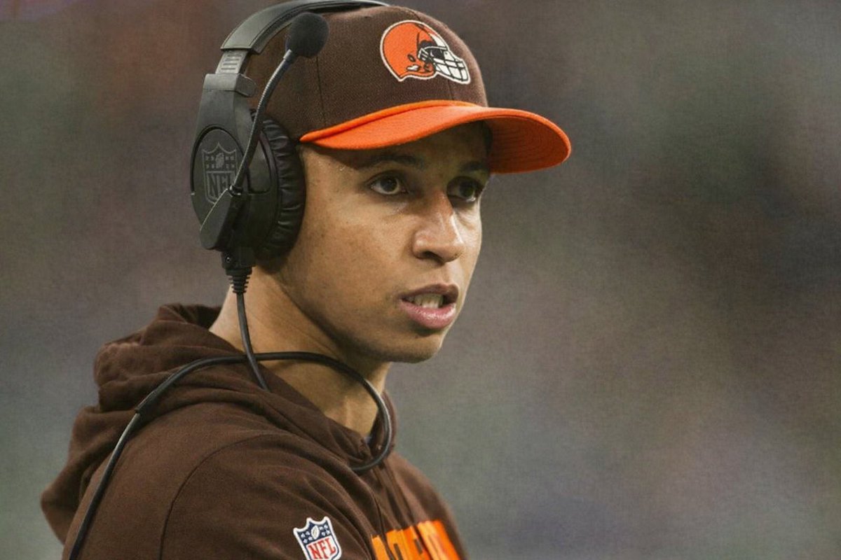 big_mike9169's tweet image. Bright, young Head Coach Nate Scheelhaase

Pro Bowl QB Shedeur Sanders 

OROTY potential Carnell Tate 

Revamped o-line with rookie T Kadyn Proctor 

Yeah the Browns are winning the AFC North next year. Place your bets now. #DawgPound