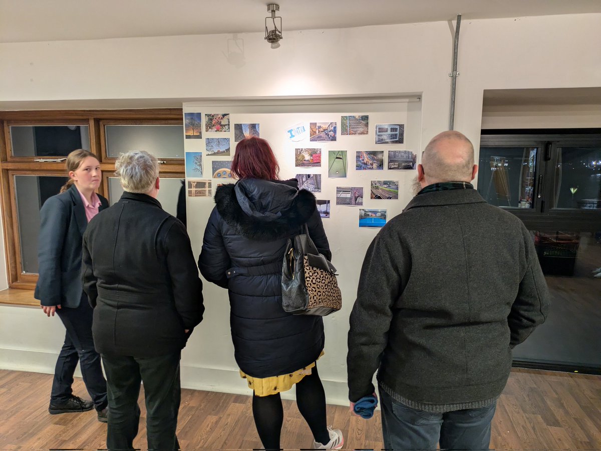 Great opening night of the latest #LoveWhereYouLive exhibition called Stepping Into The Light at Sun Pier House last week 💥🍭