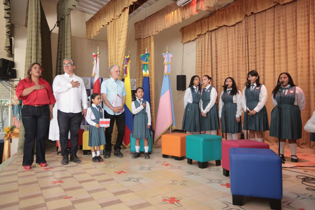 En el Programa de Alimentación Escolar invertimos durante el 2025 más de $53.700 millones y atendimos a 48.000 alumnos. 🍛🥣

Para 2026, la inversión proyectada supera los $109.000 millones, beneficiando a 52.000 estudiantes y priorizando la modalidad Preparada en sitio y Comida