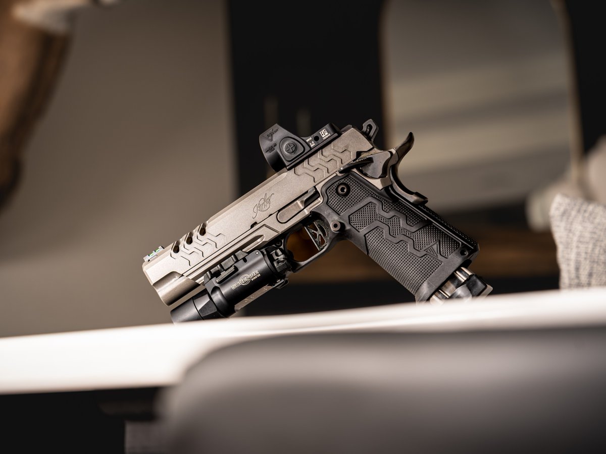 kimberamerica's tweet photo. Your next favorite firearm! 

Pictured: 2K11 Stainless https://t.co/7FYFz19KBc