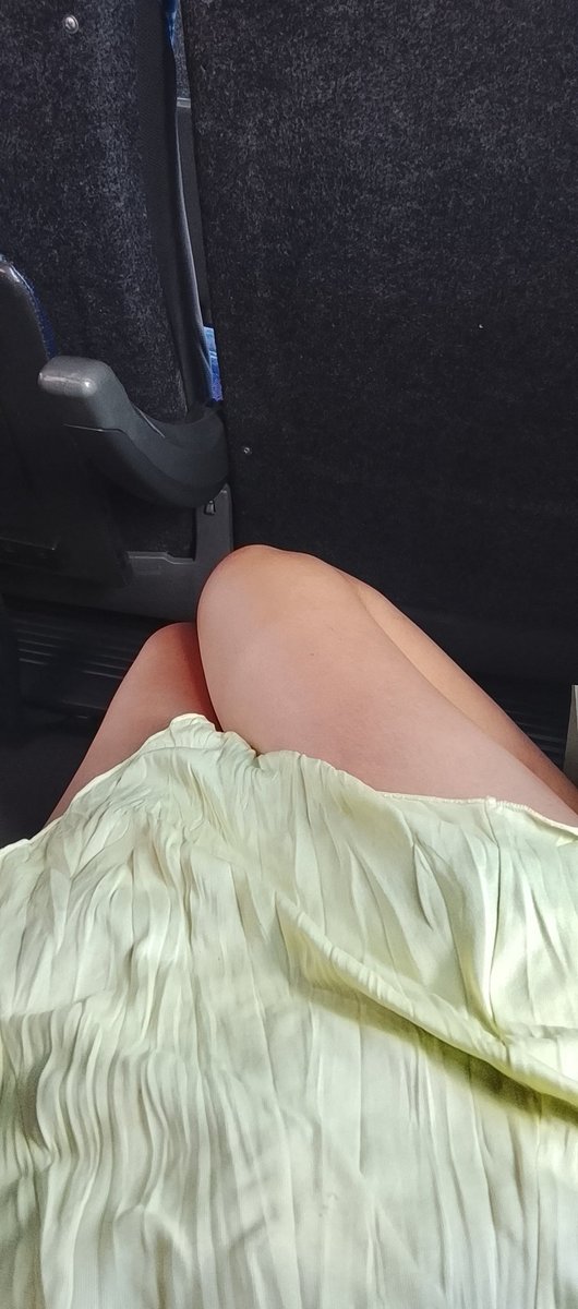 Diosa_Nad's tweet photo. Buenas tardes mis cornuditos 🇦🇷 
Activamos los pequeños reembolsos de hoy 💸🔥
Viaje: $20.000
Desayuno: $15.000
Luz: $20.000
Vamos reembolsando que hoy tenemos regalitos 🔥💦 para los pija corta que lo hagan.
ALIAS: diosa-naad
#Findom #sumis #sumisofinanciero #🇦🇷 #cajerohumano #moneyslave #pagacopas