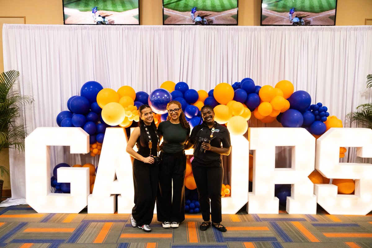 TwoBitsCreative tweet media