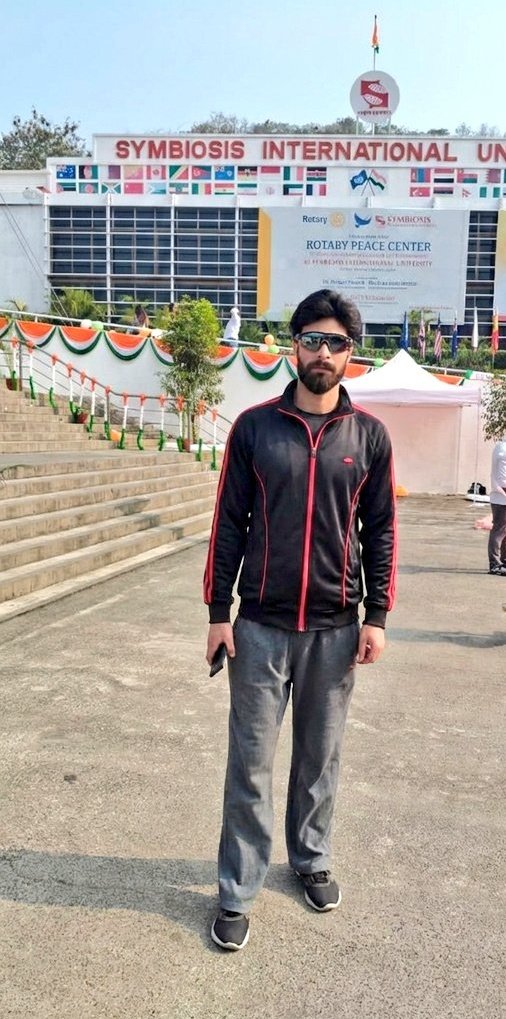 LoneHadi7's tweet photo. Not just posing for the picture- standing in a place that represents discipline, intelligence, &amp; direction great universities don’t impress u loudly they do it quietly by raising your standards۔ greatful for the chance to learn, observe &amp; imagine what is possible @symbiosistweets https://t.co/qRHIuhkN5o