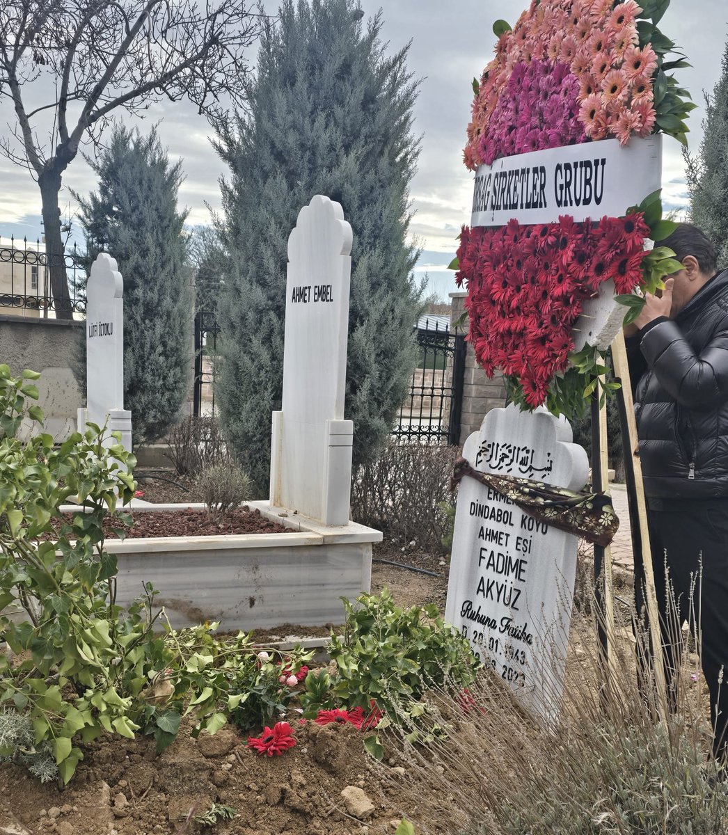 Hacer Yaman tweet media