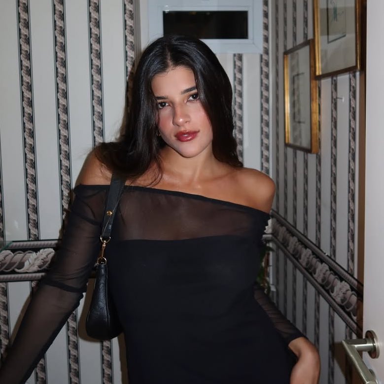 dumpitos's tweet image. never lose me - flo milli