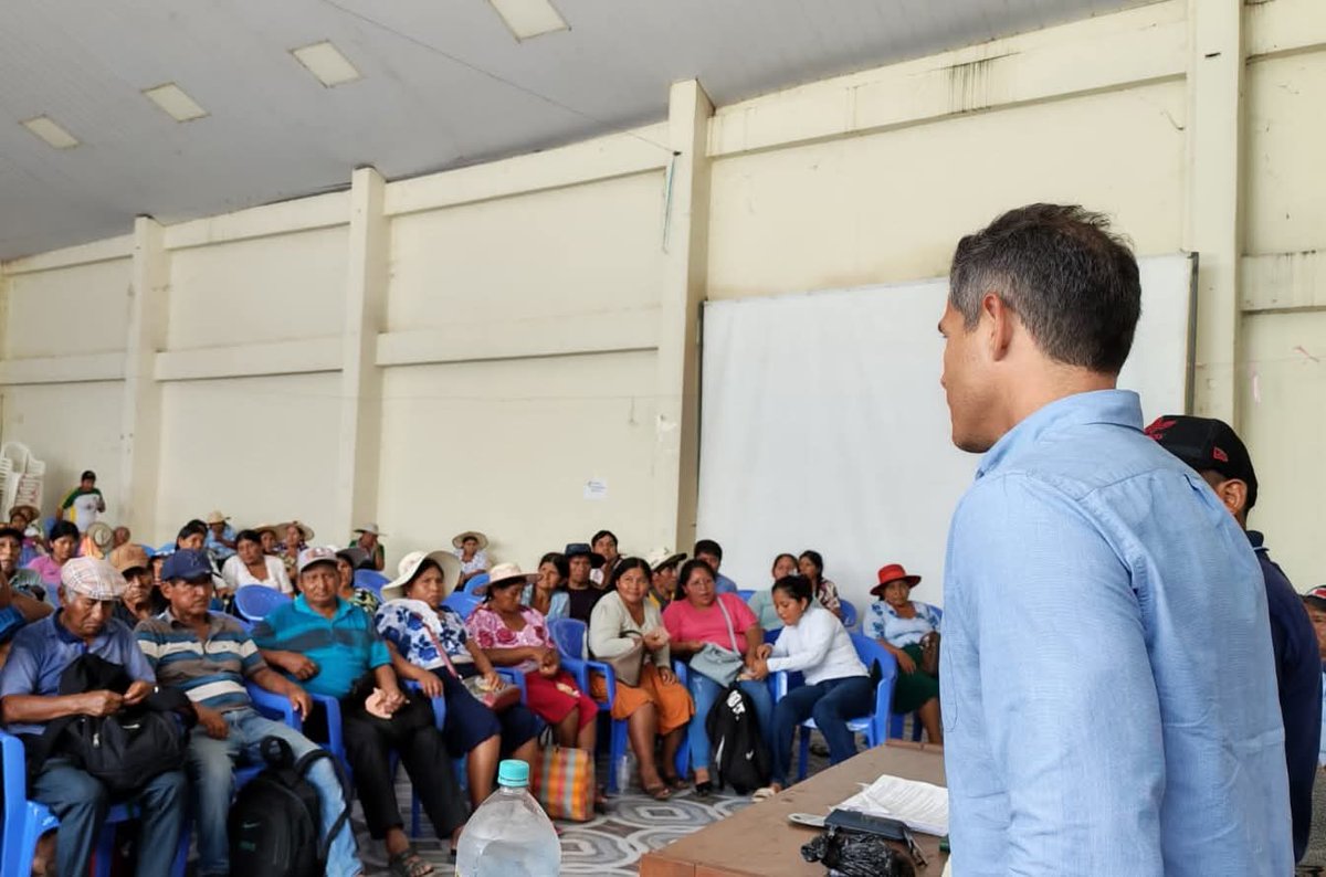 Insumos_Bolivia's tweet photo. #NotaDePrensa | “Insumos Bolivia” reactiva planta procesadora de piña y palmito en beneficio de 2.300 familias cochabambinas. 
Lea la nota completa 👉 https://t.co/6cjjvWlKr6 https://t.co/K8gdvfy953