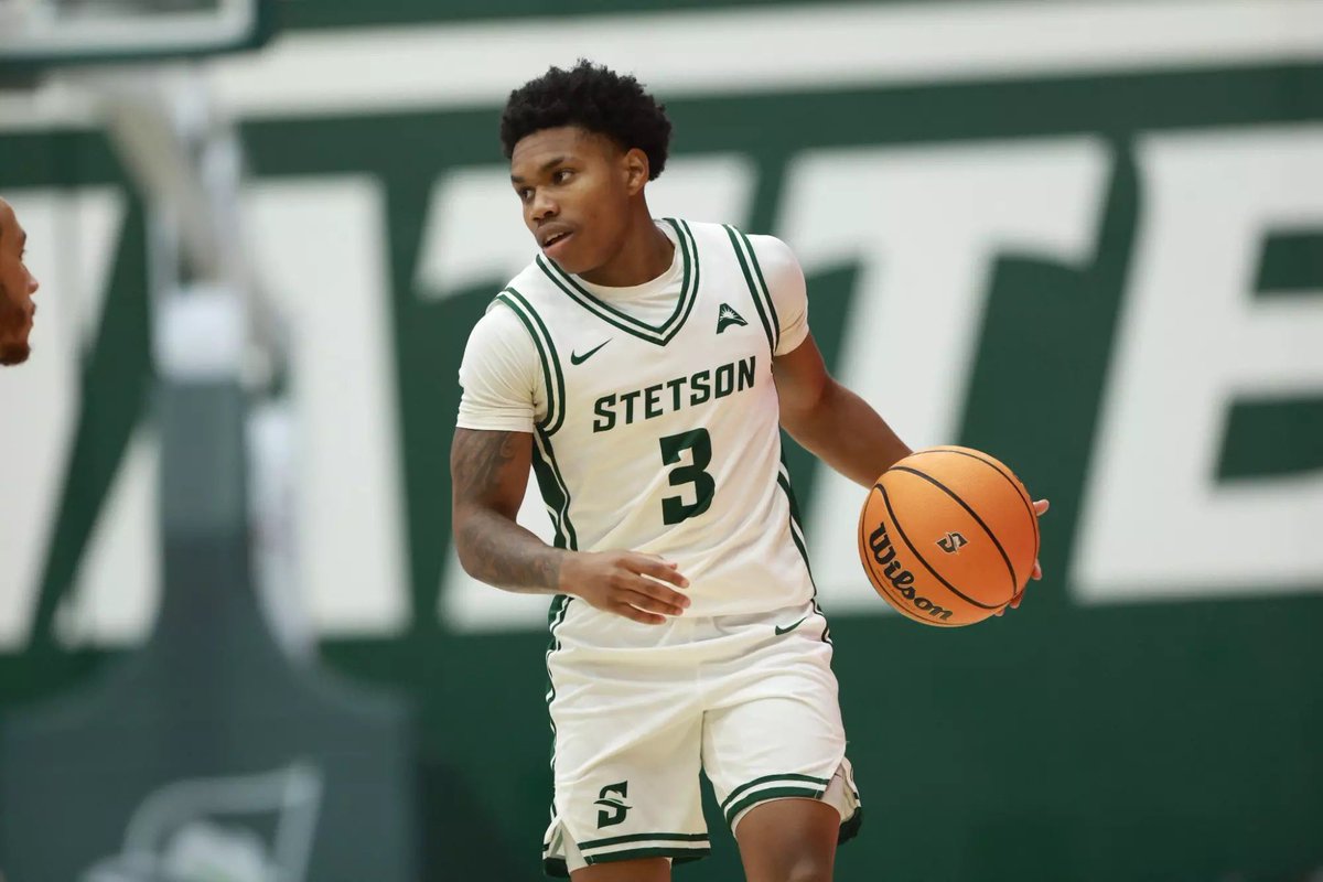 Christopher Wray tweet media