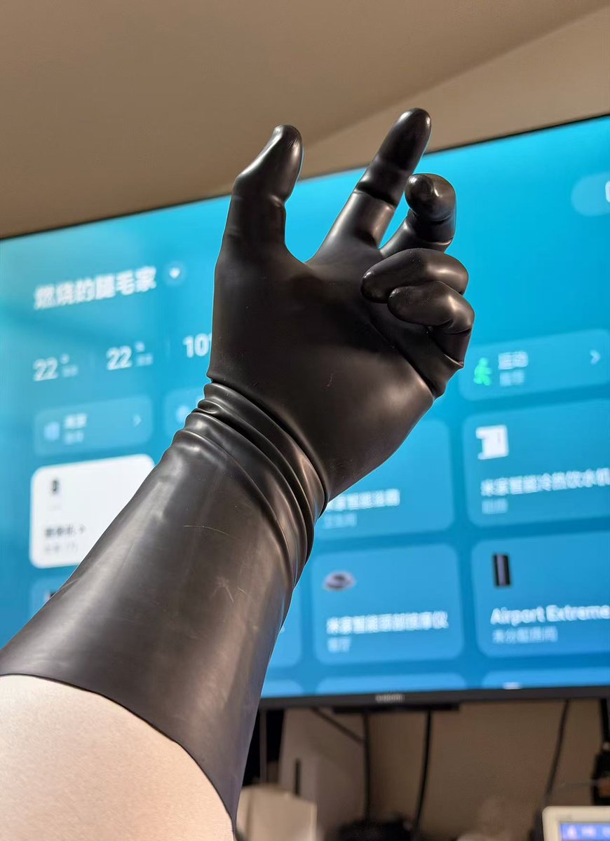 疯狂燃烧的腿毛 tweet media