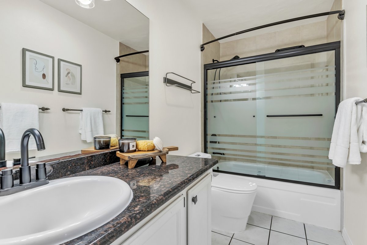 ParkMetroRealty's tweet photo. Price reduced to $414,500 at 3050 Rue D’Orleans #461. Assumable loan! 1BD/1BA condo w/courtyard views, in-unit laundry, storage, &amp; 1-car prkng. Gated comm near OB &amp; MB.

Schedule a Showing Today!
https://t.co/XLIpIYdIFY

Michael Nagy, REALTOR® 
DRE #2240292 
(619) 202-8624 https://t.co/3C4tnyYt1F