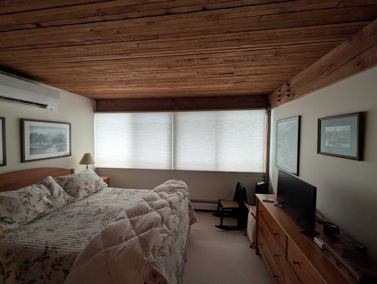 Want privacy, insulation and energy efficiency in ONE product?!
Our #madeinvermont EcoSmart Cellular Shades do it all!
They actually pay you back in LESS than 5 years!!!
gordonswindowdecor.com