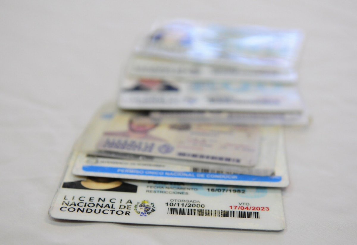 Esta bien, la mayoría no somos ministros pero, cuantos de ustedes fueron a ver sus documentos y están vencidos o próximos a vencerse?

Carnet de salud, pasaporte, cédula, libreta de auto, moto, camión, taxi, ….ejem…