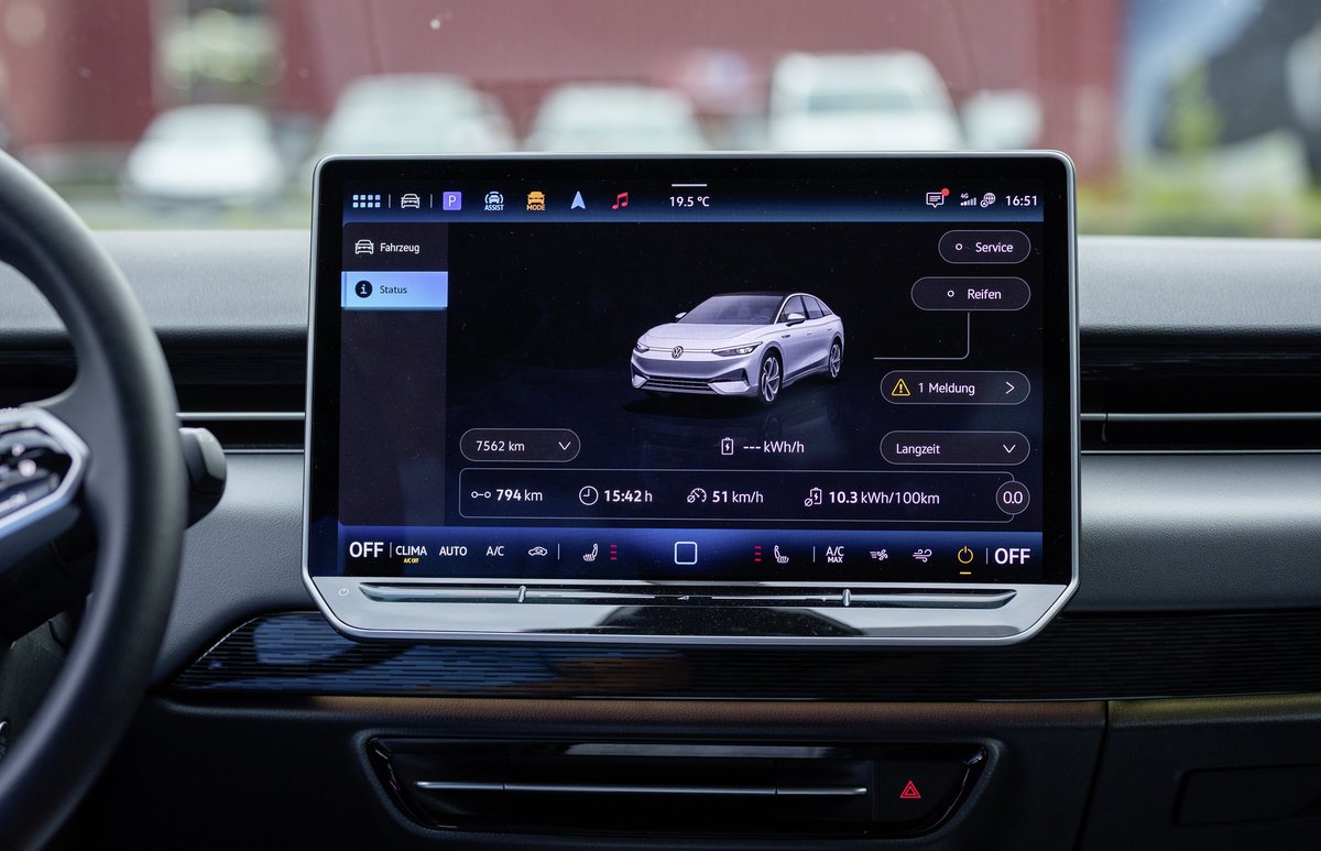 AutosMk's tweet photo. AutosMk: La IA en la Industria Automotriz en 2026 https://t.co/Vyl4LuHW6l 
#AutosMk #SabemosDeAutos #InteligenciaArtificial #Volkswagen #BMW #GeneralMotors #MercedesBenz https://t.co/uhTFqRW1nQ