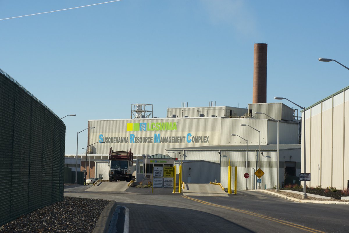 ⚡On this very cold World Energy Day, we're thankful for our two waste-to-energy facilities! Not only do they reduce waste volume by 90%, but they also convert trash into renewable energy, providing reliable, 24/7 baseload power to the grid when it's needed most.  #ThinkAboutWTE