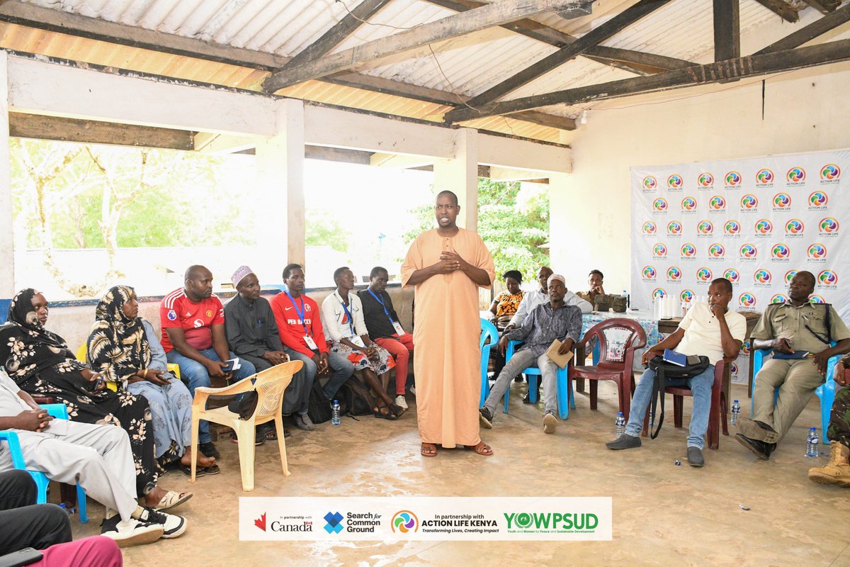 actionlife_Ke's tweet image. Women from the #MwanamkeImara Project led a powerful community dialogue in Witu, bringing together peace committees, youth, and security actors to defuse rising farmer–herder tensions. Their leadership strengthened early warning systems.
#WomenLeadPeace #LamuForPeace