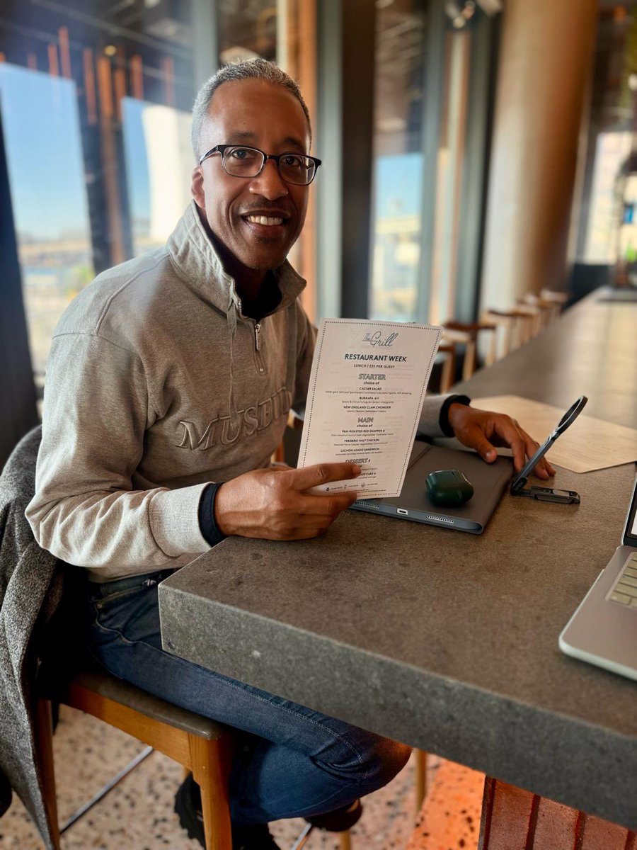 kenyanmcduffie's tweet photo. #RestaurantWeek, which has officially been extended to 2/1, is the perfect time to make eating local a priority. Loved stopping by The Grill at The Wharf—amazing food and a great example of the small businesses that make DC so special. #DCEats #SupportLocalDC https://t.co/GVp58igPR7