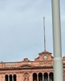 CASA ROSADA SIGUE SIN LA BANDERA ARGENTINA