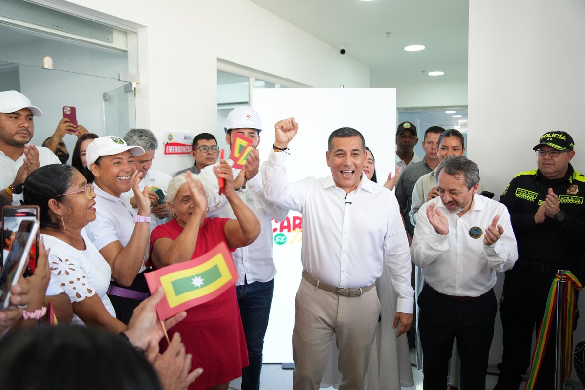 🧵Adiós, elefante blanco. ¡Bienvenido, Hospital de Nelson Mandela! 
Bajo el liderazgo del alcalde <a href="/dumek_turbay/">Dumek Turbay Paz</a>, el Hospital de Nelson Mandela entra en funcionamiento tras 14 años de espera.
En este hilo te contamos lo esencial: inversión, servicios y cómo esta obra mejora el