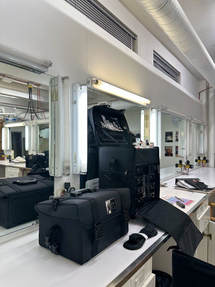 Vancouver Film School tweet media