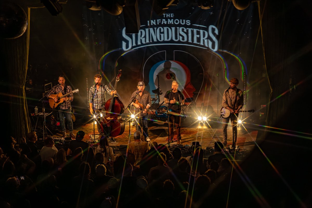 The Stringdusters tweet media
