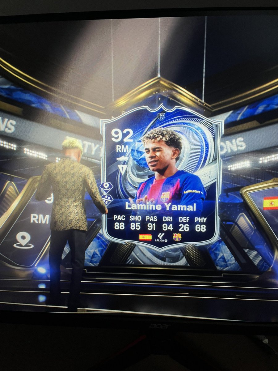 NLSFIFA's tweet photo. Some of my pack pulls so far. Very happy with 3 #TOTY + Yamal! Still have a lot of league upgrades to go but don’t expect much of them tbh. We keep going! #EAFC26 #ProjectTOTY https://t.co/lmoJ7aKH1E