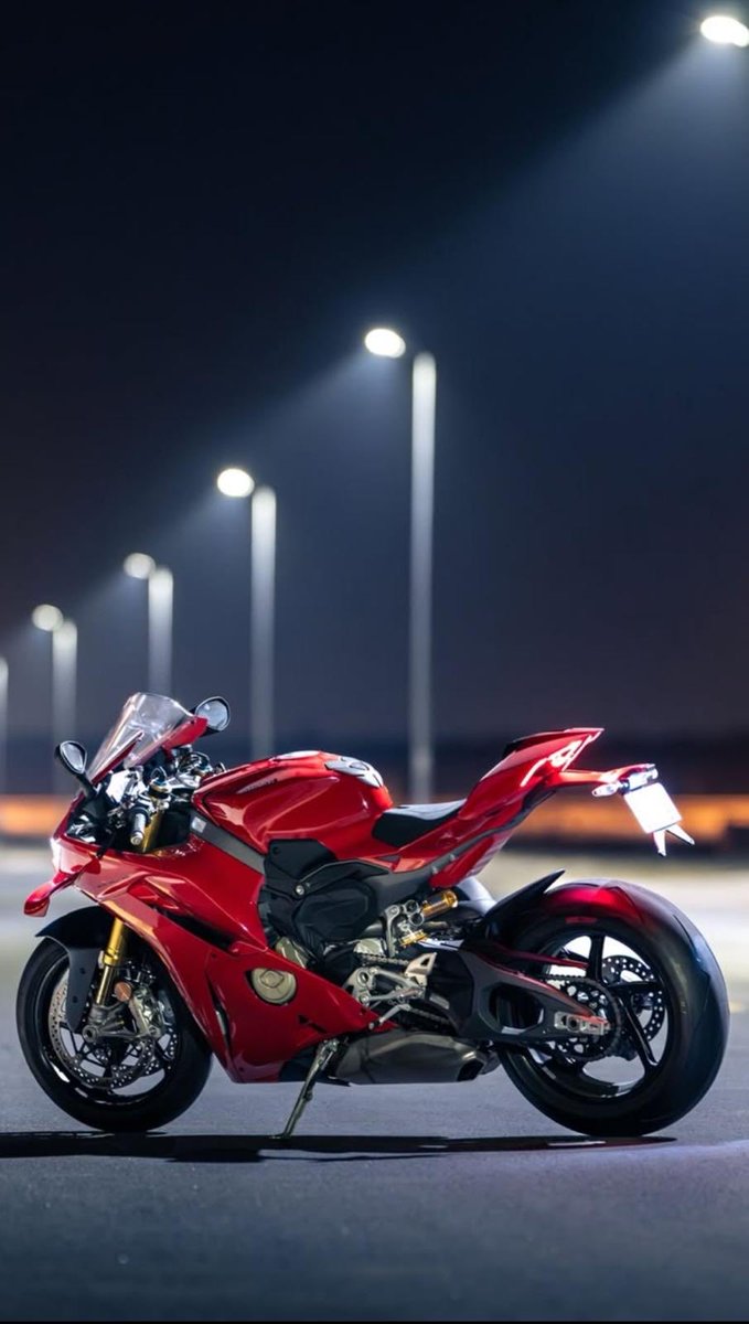 Mardelplata1995's tweet image. 🔴 Supremacy 🔴 #ducati #ducatipanigale #redpower #panigalev4s #ducatilife #ducatista #brembo #Pirelli @ducatiesp