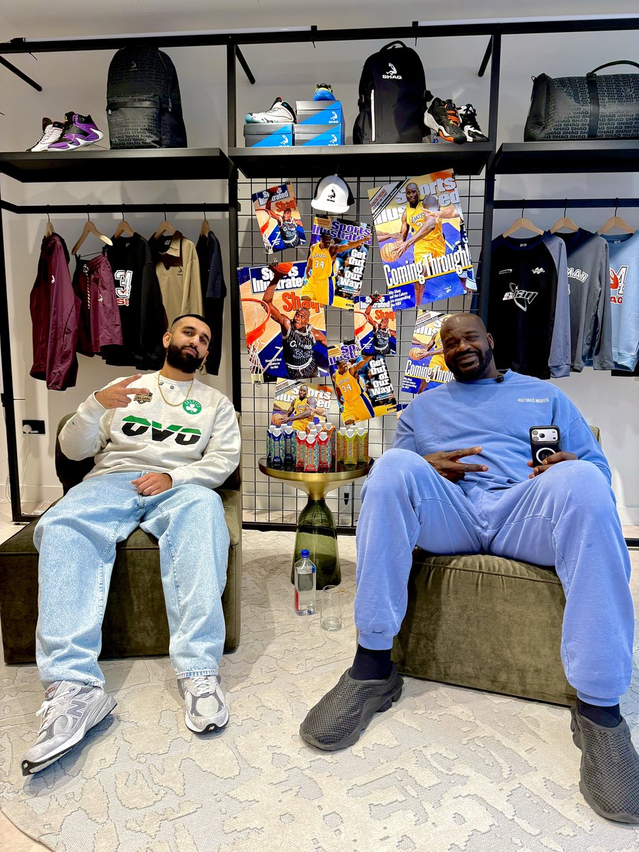 Mo Mooncey tweet media