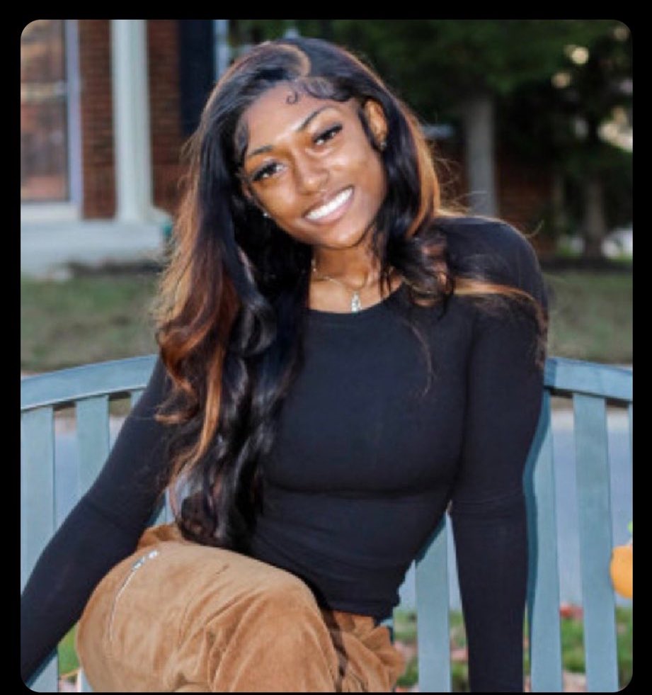 RuRuFreedmen's tweet image. Remember Decara Thompson brutally murdered by an illegal. 

Say her name!