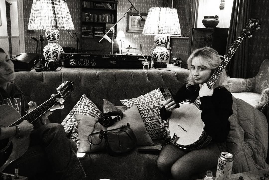 Team Sabrina 🐾 tweet media