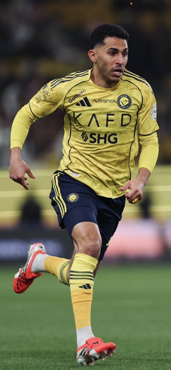 حبر أصفر tweet media