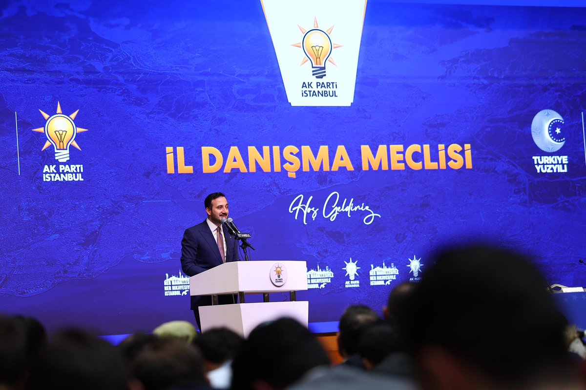 akpartiistanbul's tweet photo. Teşkilat Gündemli İl Danışma Meclisi Toplantımızı gerçekleştirdik.
Teşkilatımızı dinledik, sahadan gelen görüşleri istişareyle değerlendirdik.

Teşkilat bilinciyle, birlik ve beraberlik içinde; sahada karşılaşılan sorunları, milletimizin hayatına doğrudan etki eden başlıkları ele aldık. İstanbul’da ihmallerin ve yanlış yönetim anlayışının yol açtığı kayıpları, #SeninHayatındanGidiyor gerçeğiyle birlikte değerlendirdik.

AK Parti İstanbul Teşkilatları olarak; sahadan kopmadan, milletimizin sesiyle yol yürümeye, birlik içinde ve kararlılıkla çalışmalarımızı sürdürmeye devam ediyoruz.
