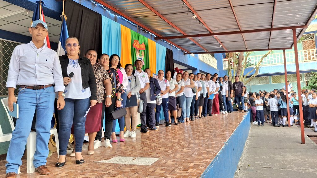 🎒📚 Docentes y personal administrativo de nuestro colegio damos la bienvenida a nuestros estudiantes de Secundaria Regular al Año Escolar 2026.
INACS Jinotega Hasta la Victoria Siempre #VictoriasEducativas <a href="/minednicaragua/">Ministerio de Educación Nicaragua</a> <a href="/DJinotega/">Ministerio de Educación Jinotega</a>