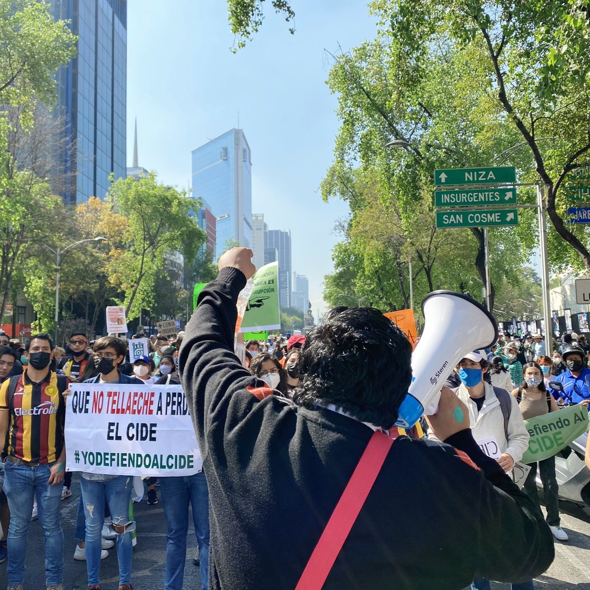 Hoy, el <a href="/CIDE_MX/">CIDE</a> tiene una nueva oportunidad. Se deben escuchar las voces que nunca hemos callado los atropellos y malas prácticas de Romero. Soy y seré del #YoDefiendoAlCIDE. Habemos quiénes amamos la institución y siempre estaremos para defenderla. El tiempo nos dió la razón.