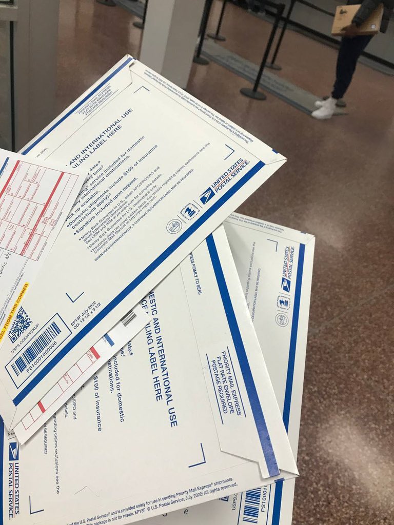 c_wave5's tweet image. ORDERS SENT OUT 🦅
PM &amp;amp; LOOK FORWARD FOR YOUR TRACKING # 👀 
IM HERE FOR YOU GUYS 🤞🏾