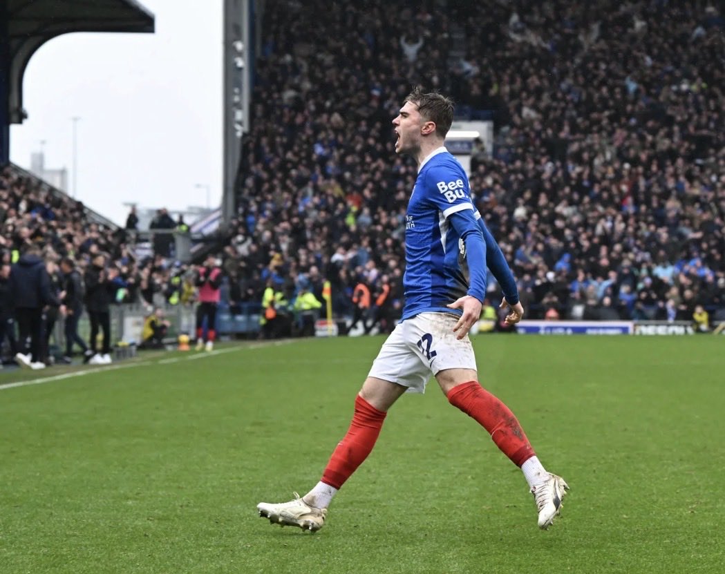 ryanhoney9's tweet photo. Announce Zak Swanson signing a new contract please and thank you. 

He gets it. 

#Pompey https://t.co/4pBoZIbCA2