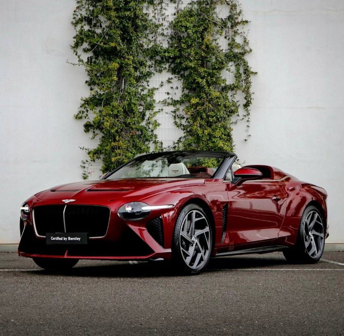 autochat360's tweet image. #Bentley Mulliner Bacalar ❤️