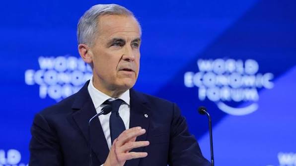 منوی غذایی غول‌های اقتصادی نباشید 
رئیس پیشین بانک مرکزی کانادا و بریتانیا و اکنون نخست‌وزیر کانادا در مجمع جهانی اقتصا صحبتهای بسیار قابل توجهی کرد.
جهان در حال تجربه «انشعاب در نظام جهانی» است. جهان اکنون بالاتر از یک «گذار» ساده است و واقعاً وارد مرحله‌ای شده که نظم بین‌المللی
