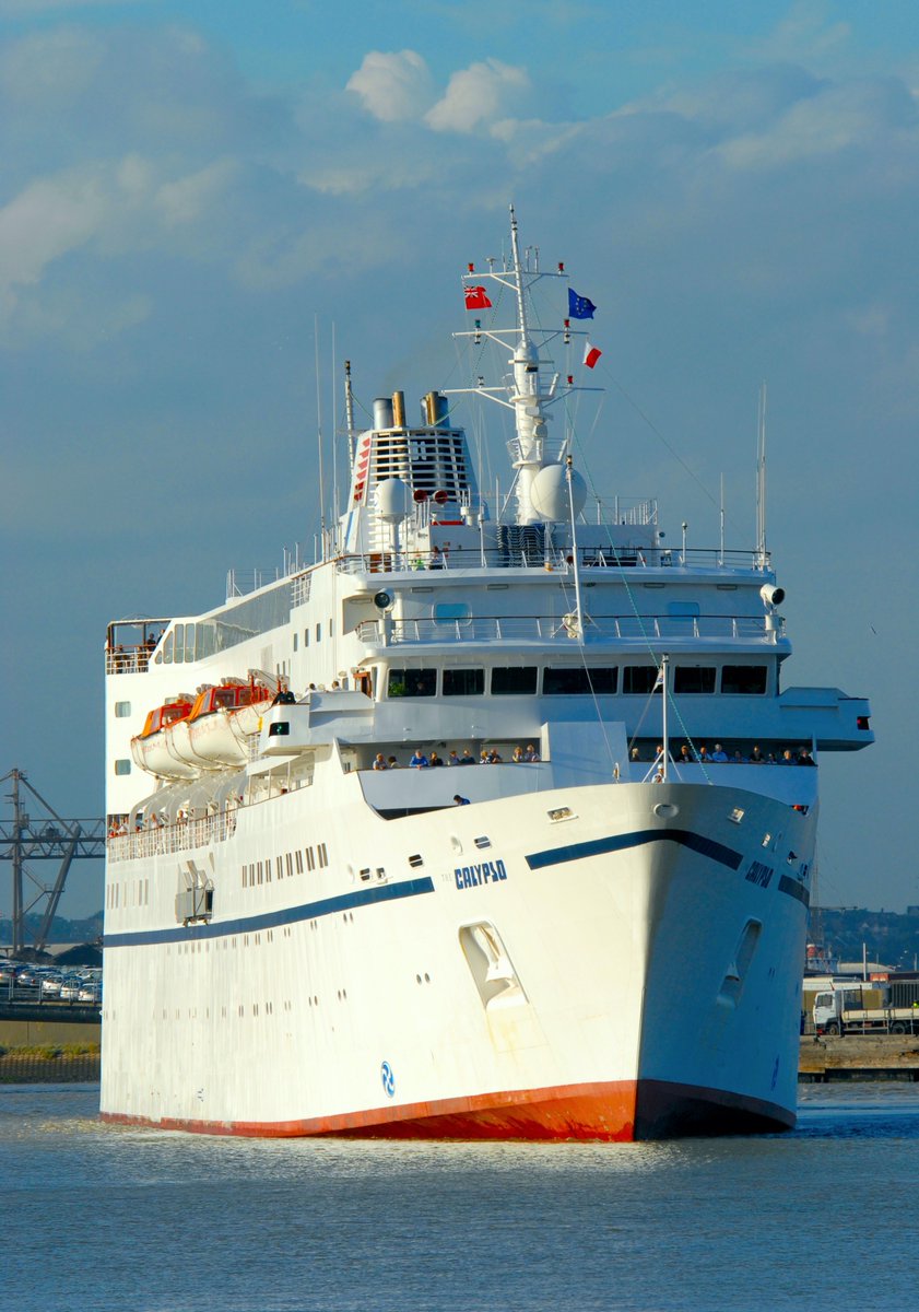 FraserG32883664's tweet image. Times past, all aboard cruise ship MS The Calypso built in 1967. #MSCalypso #LouisCruises #CruiseShip #LoveCruises #CruiseLife #CruiseShipBlogger #ShipsInPics #Shipspotting #CruiseTravel #CruiseLiner #Tilbury #RiverThames #Thames #Travel #Adventure