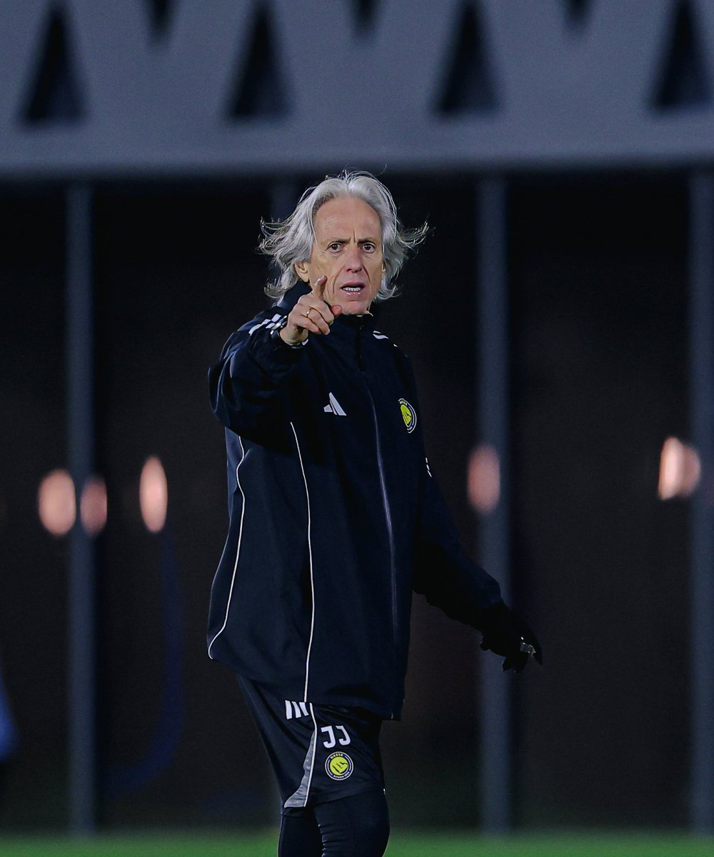 عمرو tweet media