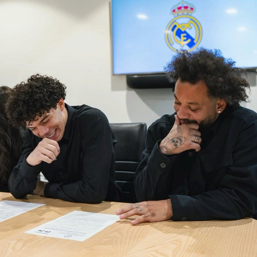 RMadridistaReal's tweet photo. 2016                                                2026 https://t.co/f3ttPwt0NA