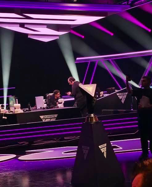 🍉FUTHeda 🍉 tweet media