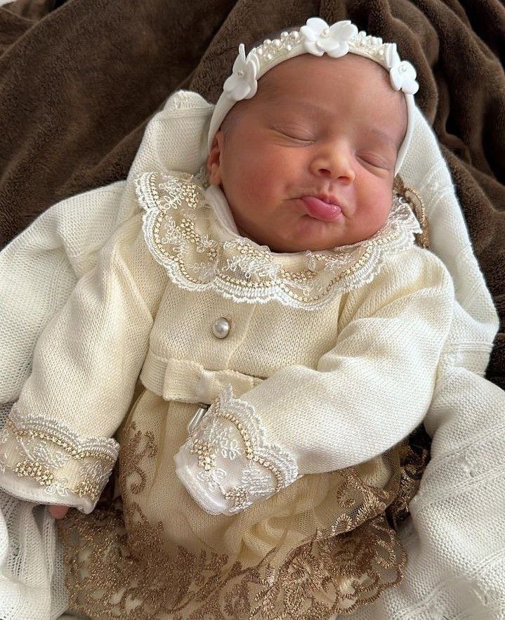 Baby's (@cuddleecute) on Twitter photo 