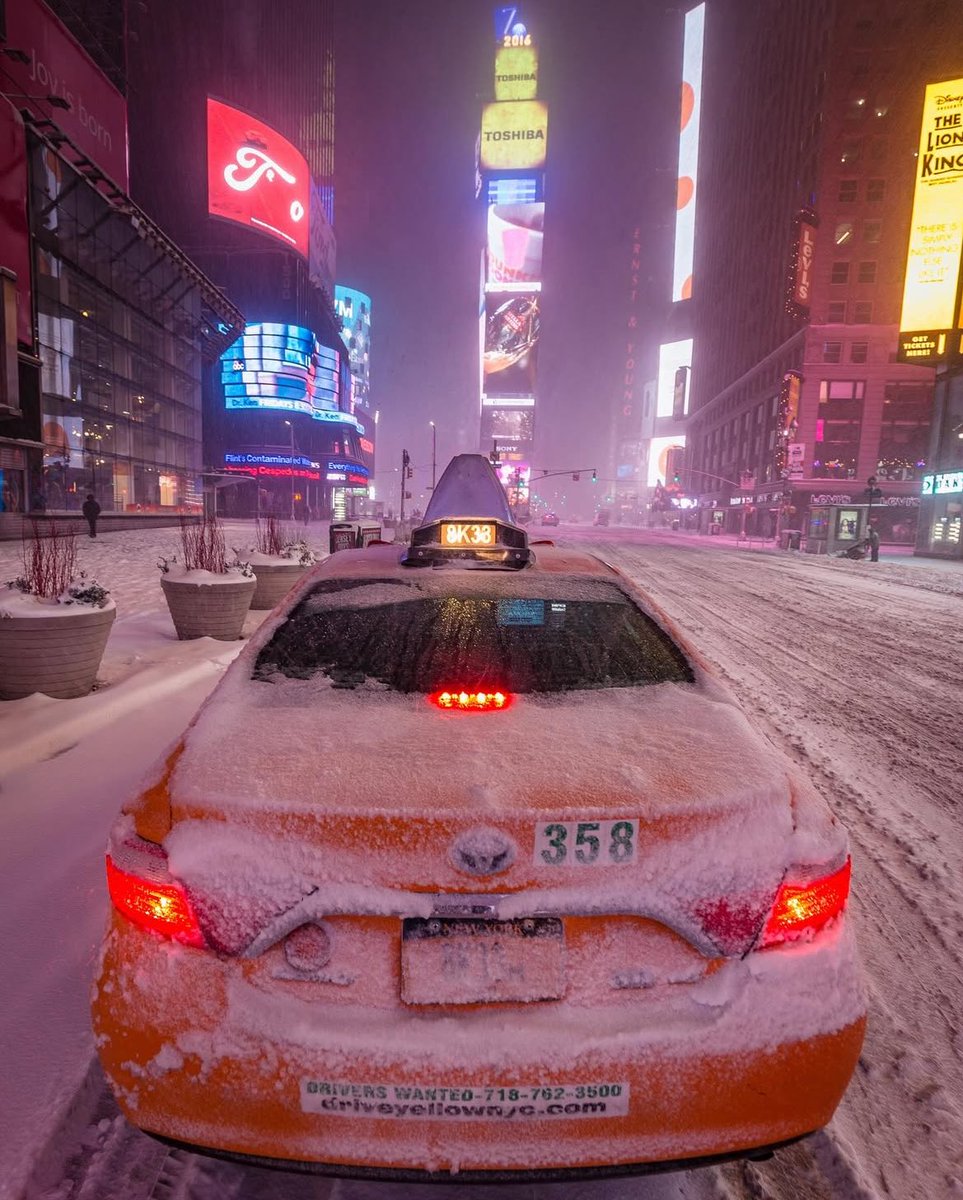 earthcurated's tweet photo. New York, New York ❄️ https://t.co/rkY8ZgXvpk