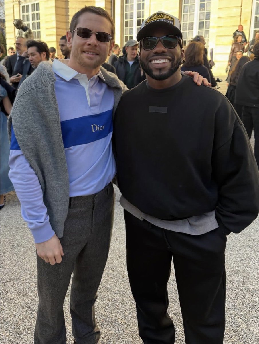 New photo of Jack O’Connell at Paris Fashion Week last week! (via dexterdapper)