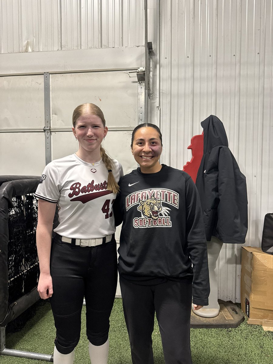 camdreiling47's tweet photo. Thank you @Lafayette_SB for an excellent camp! Shout out to @KellinerC and @bellaayala14 for all of the feedback. Snow never stopped great softball 🥎 ❄️ @batbustersiwema @Batbusters_IN @LineDsoftball @DirectRecruits @DiamondAddicts @GilmourSoftball @GALancerAD https://t.co/rz1fA2S6Vp