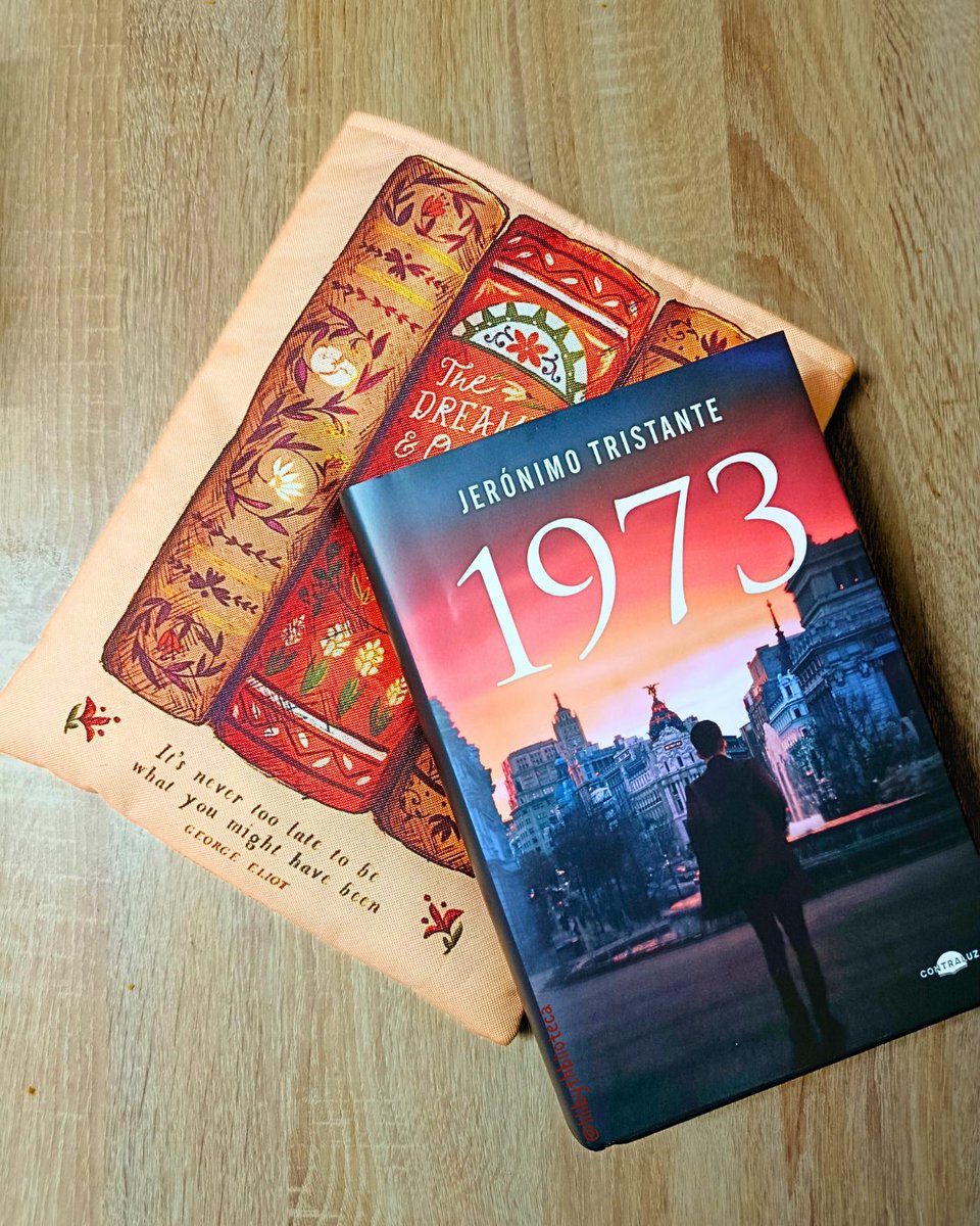 Lilibythbliotec's tweet photo. Thriller histórico, secretos y muchas preguntas sin respuesta.
Mi reseña de 1973 ya está disponible en el blog 
https://t.co/7xgaD2jEtE https://t.co/2nOUIBGpP3