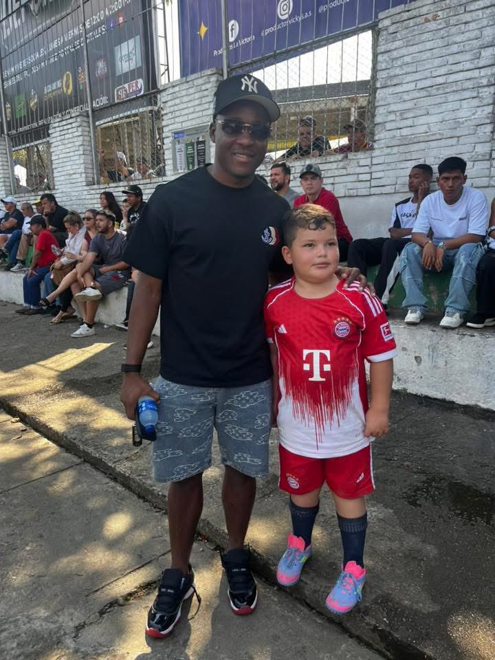 #RinconAuriverde
#BatallaAuriverde
Emerson Batalla viaja a #Cucuta para unirse al EQUIPO debido a la lesión de Faber Gil. 
Debutará mañana?